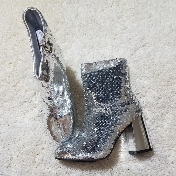 2 pairs left!!!*Silver sequins ankle boots - Picture 2 of 4